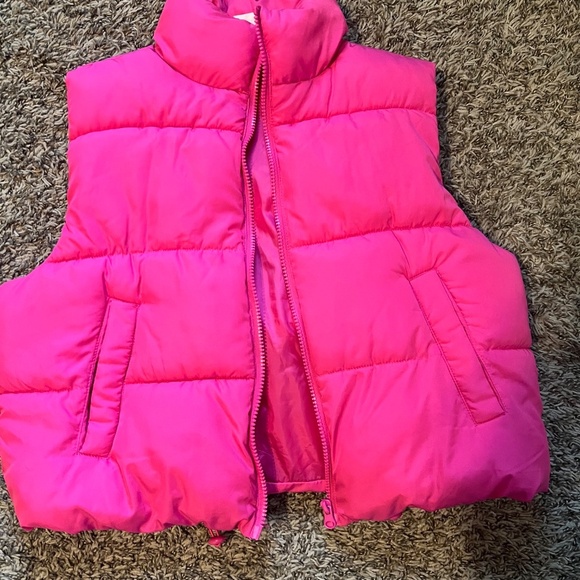 No Boundaries Jackets & Blazers - Womens Cropped Hot Pink Puffer vest size small drawstring waist